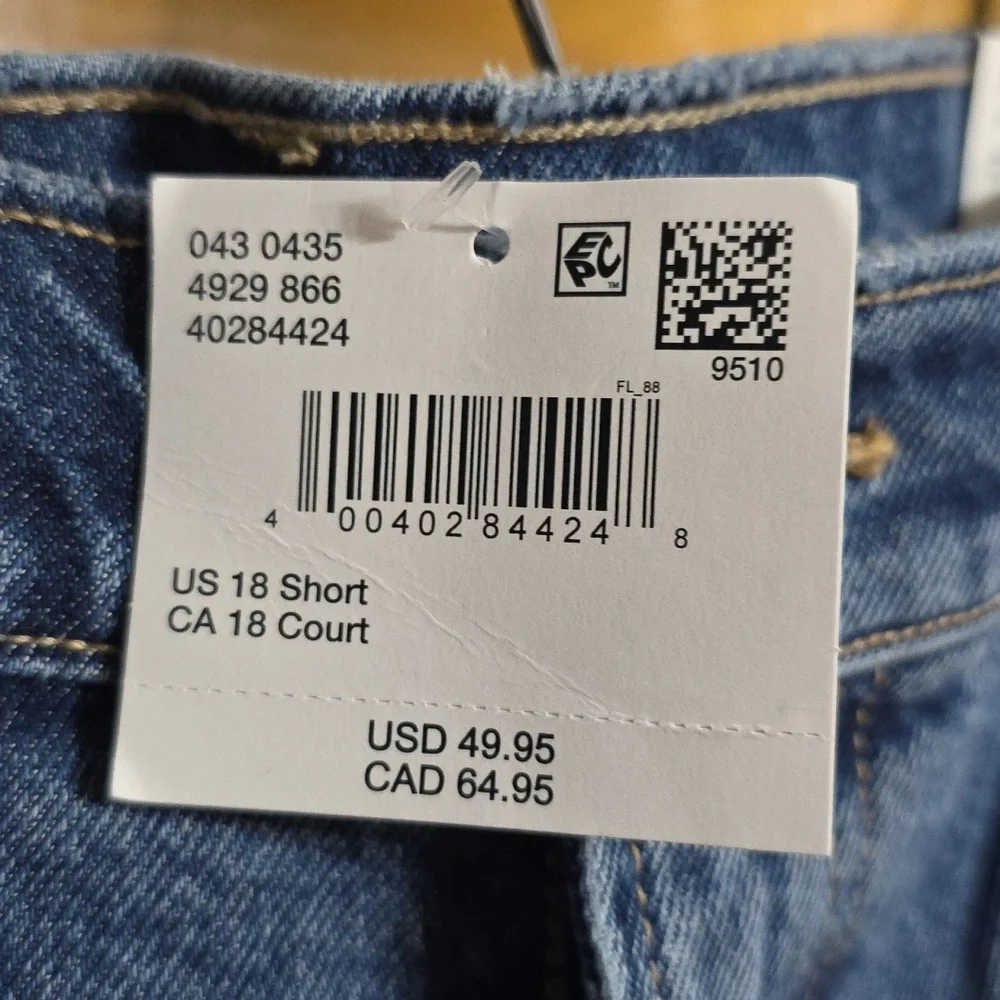 NWT American Eagle Super High-Rise Straight Jeans Womens Distressing Sz 18/34x29 - Picture 2 of 14